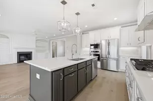 3704 Barrington Dr, Greenville, NC 27834 - Photo 2