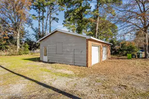 700 N Grace Ave, New Bern, NC 28562 - Photo 38