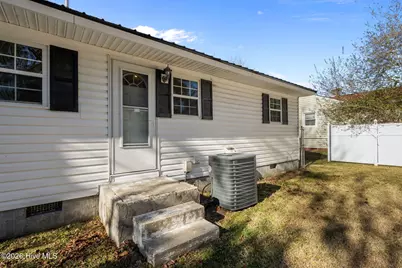 608 Williams Street, Jacksonville, NC 28540 - Photo 36