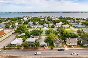 1407 Arendell St, Morehead City, NC 28557 - Photo 2