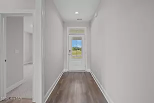 2014 Brighton Dr, New Bern, NC 28562 - Photo 10