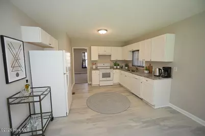 208 Wimbledon Court, Clayton, NC 27520 - Photo 6