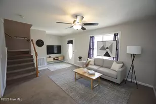 208 Wimbledon Ct, Clayton, NC 27520 - Photo 4