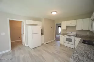 208 Wimbledon Ct, Clayton, NC 27520 - Photo 14