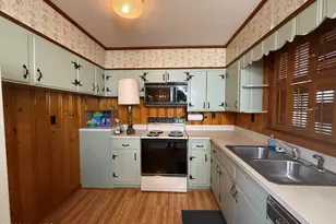 703 Underwood St, Clinton, NC 28328 - Photo 4