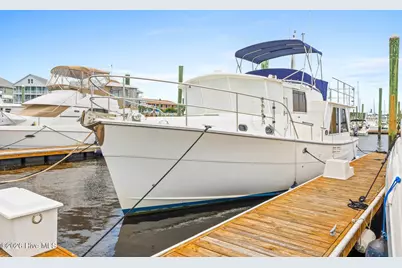 87 Harbour Point Yacht Club, Carolina Beach, NC 28428 - Photo 1