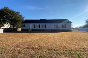 152 Meadowlark Ln, Newport, NC 28570 - Photo 1
