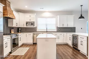 29961 Loblolly Ct, Wagram, NC 28396 - Photo 8