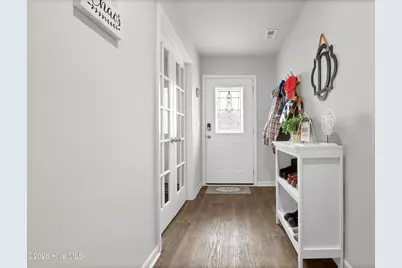 609 Ava Street, New Bern, NC 28560 - Photo 10