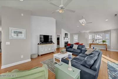 301 Carolina Beach Avenue S #Unit 2, Carolina Beach, NC 28428 - Photo 10