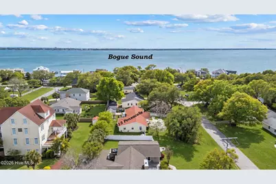 213 Pensacola Avenue, Morehead City, NC 28557 - Photo 2