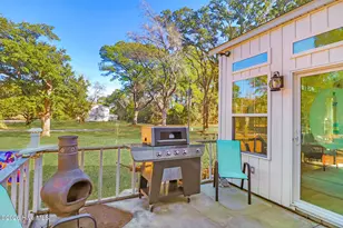 203 George Taylor Rd, Newport, NC 28570 - Photo 6