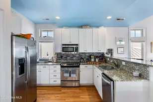 402 Carolina Beach Ave S, Carolina Beach, NC 28428 - Photo 16