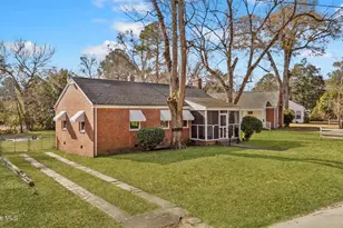 1603 Oakwood Ave, New Bern, NC 28560 - Photo 1