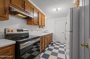 142 Jordans Ln, Beaufort, NC 28516 - Photo 18