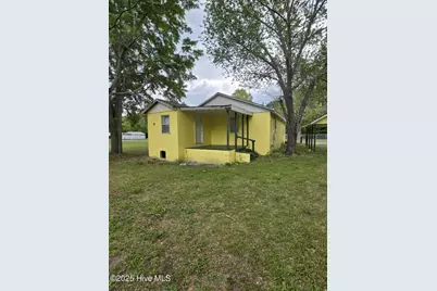607 Washington Street, Laurinburg, NC 28352 - Photo 6