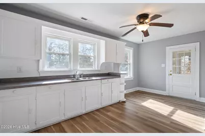 503 N Pine Street, Warsaw, NC 28398 - Photo 8