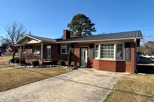 200 1st St, Williamston, NC 27892 - Photo 6