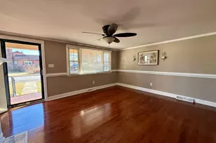 200 1st St, Williamston, NC 27892 - Photo 16