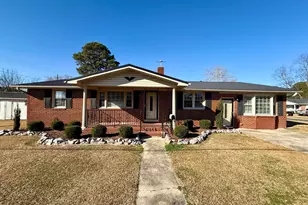 200 1st St, Williamston, NC 27892 - Photo 2