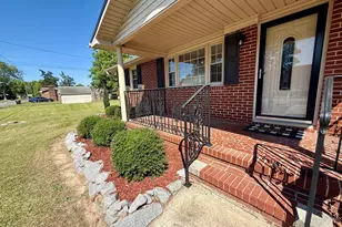 200 1st St, Williamston, NC 27892 - Photo 10
