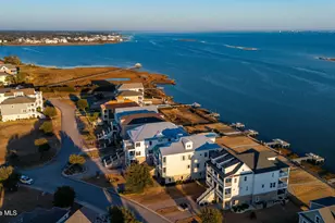 205 Back St, Newport, NC 28570 - Photo 8