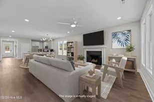 1015 Brighton Dr, New Bern, NC 28562 - Photo 2