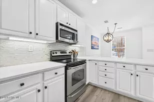 7640 Front St, Sunset Beach, NC 28468 - Photo 20