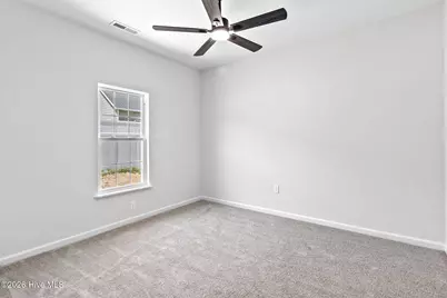 804 Holmes Street, Clinton, NC 28328 - Photo 18