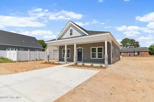 804 Holmes St, Clinton, NC 28328 - Photo 4