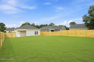 802 Holmes St, Clinton, NC 28328 - Photo 4