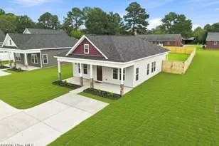 802 Holmes St, Clinton, NC 28328 - Photo 26