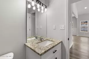 802 Holmes St, Clinton, NC 28328 - Photo 22