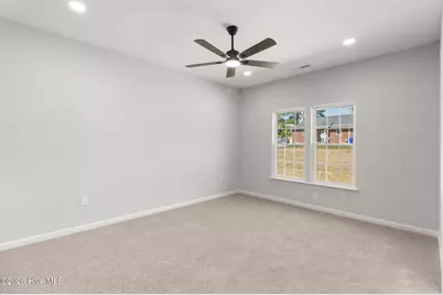 802 Holmes Street, Clinton, NC 28328 - Photo 26