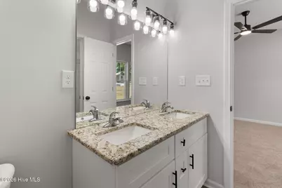 802 Holmes Street, Clinton, NC 28328 - Photo 22