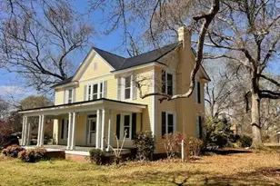 105 W Wayne St, Fremont, NC 27830 - Photo 2