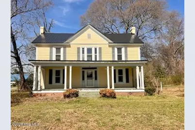 105 W Wayne Street, Fremont, NC 27830 - Photo 1
