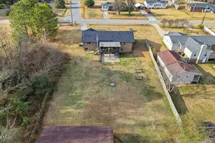 224 Bryant Cir, Goldsboro, NC 27534 - Photo 2