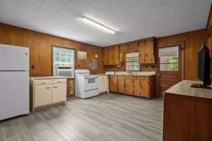 195 Queens Creek Rd, Swansboro, NC 28584 - Photo 4
