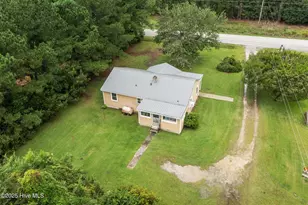 195 Queens Creek Rd, Swansboro, NC 28584 - Photo 40