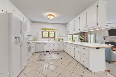 311 Lord Granville Drive, Morehead City, NC 28557 - Photo 6