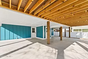 329 NE 61st St, Oak Island, NC 28465 - Photo 8