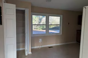 204 Shamrock Dr, Jacksonville, NC 28540 - Photo 10