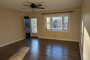 204 Shamrock Dr, Jacksonville, NC 28540 - Photo 8