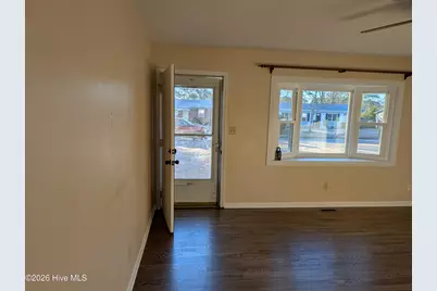 204 Shamrock Drive, Jacksonville, NC 28540 - Photo 6