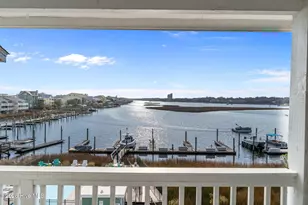 111 Florida Ave, Carolina Beach, NC 28428 - Photo 2