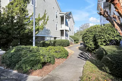 608 W Brown Street #Apt F, Southport, NC 28461 - Photo 4