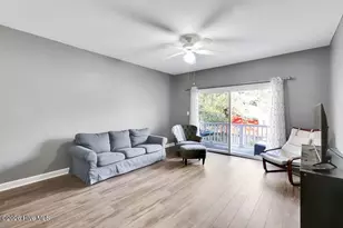 608 W Brown St, Southport, NC 28461 - Photo 16
