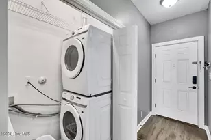 608 W Brown St, Southport, NC 28461 - Photo 28