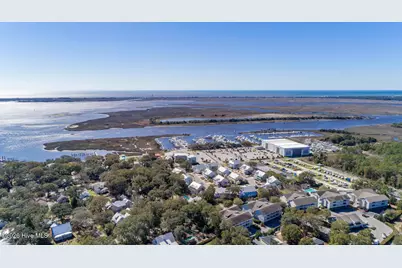 608 W Brown Street #Apt F, Southport, NC 28461 - Photo 42